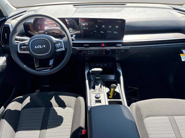 new 2025 Kia Sorento car, priced at $32,625