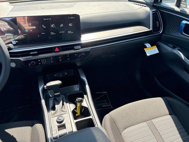 new 2025 Kia Sorento car, priced at $32,125