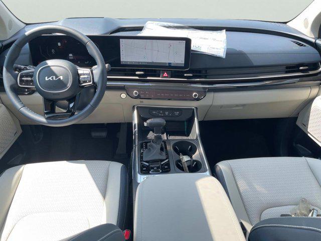 new 2025 Kia Carnival car, priced at $52,245