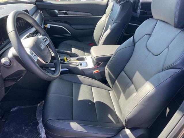 new 2025 Kia Telluride car, priced at $45,030