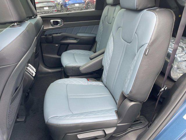 new 2025 Kia Sorento Hybrid car, priced at $47,595