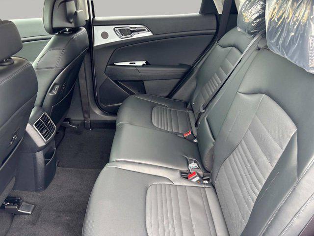 new 2025 Kia Sportage car, priced at $34,985