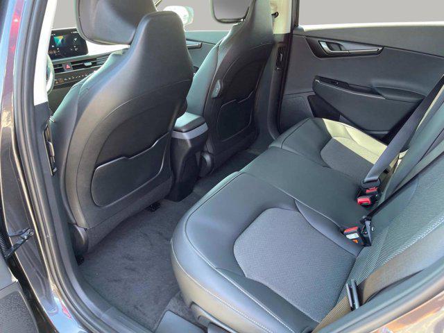new 2025 Kia EV6 car, priced at $46,040
