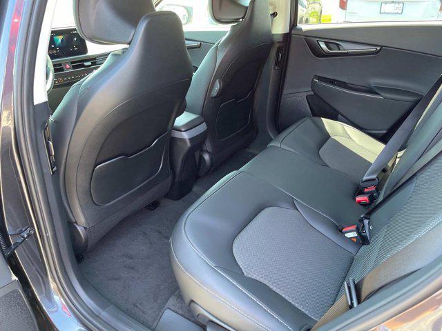 new 2025 Kia EV6 car, priced at $47,040