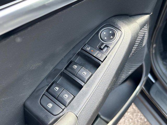 new 2025 Kia Seltos car, priced at $27,720
