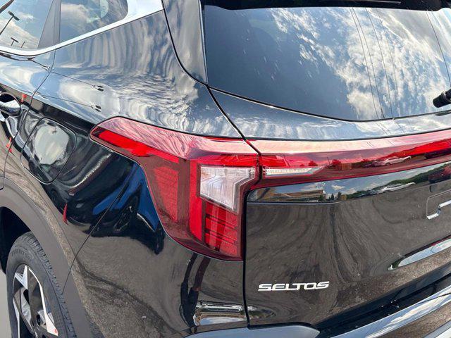 new 2025 Kia Seltos car, priced at $27,720