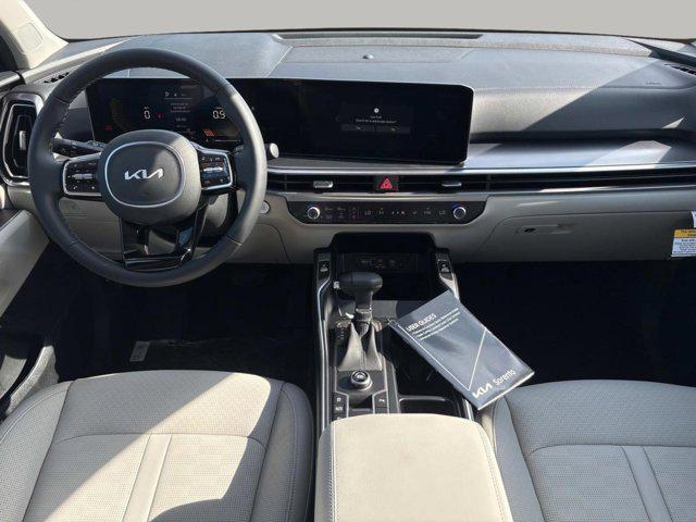 new 2025 Kia Sorento car, priced at $37,295