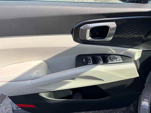 new 2025 Kia Sorento car, priced at $37,295