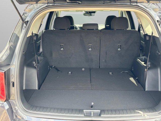 new 2025 Kia Sorento car, priced at $33,980