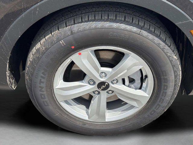 new 2025 Kia Sorento car, priced at $33,980