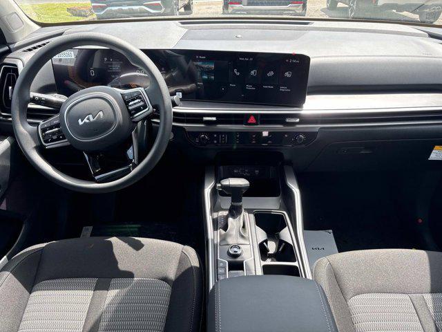 new 2025 Kia Sorento car, priced at $33,980