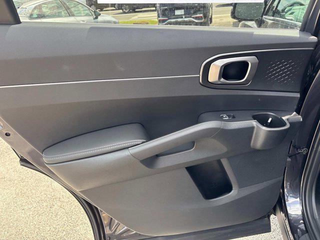 new 2025 Kia Sorento car, priced at $33,980