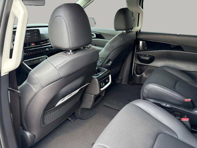 new 2025 Kia Carnival Hybrid car, priced at $54,355