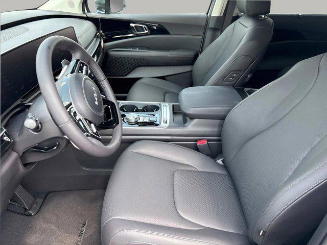 new 2025 Kia Carnival Hybrid car, priced at $54,355