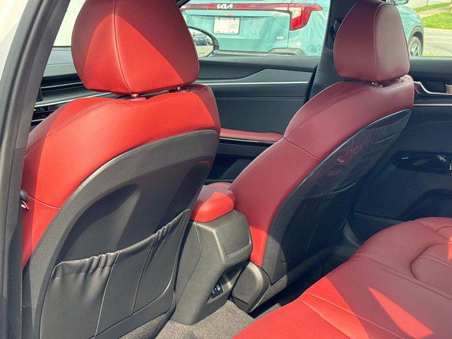 new 2025 Kia K5 car, priced at $31,120