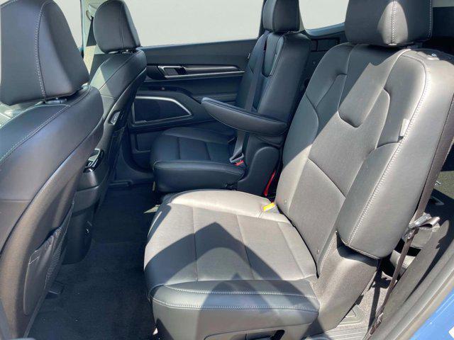 new 2025 Kia Telluride car, priced at $41,025
