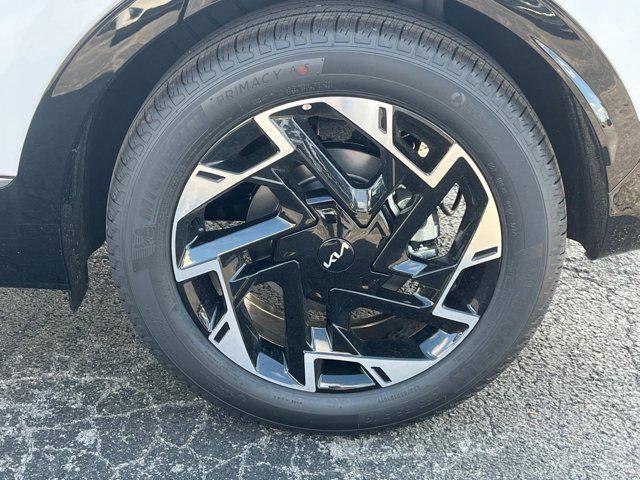 new 2025 Kia Sportage car, priced at $35,245