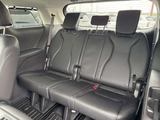 new 2025 Kia Carnival Hybrid car, priced at $49,755