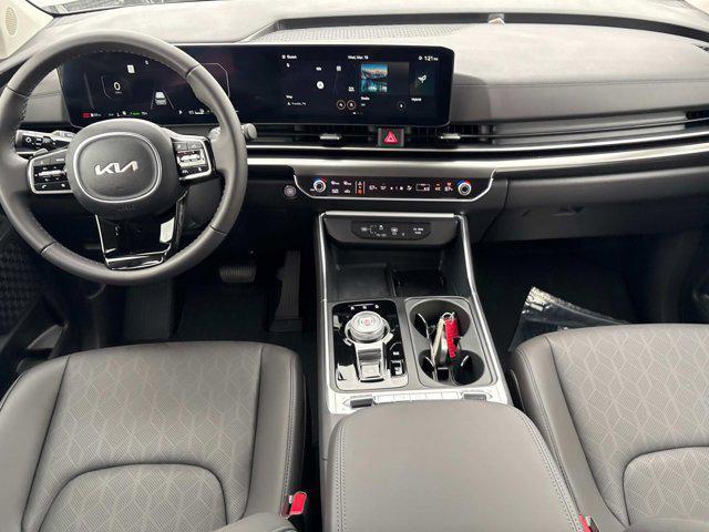 new 2025 Kia Carnival Hybrid car, priced at $49,755