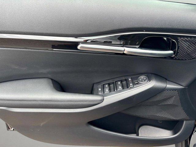 new 2025 Kia Seltos car, priced at $27,720