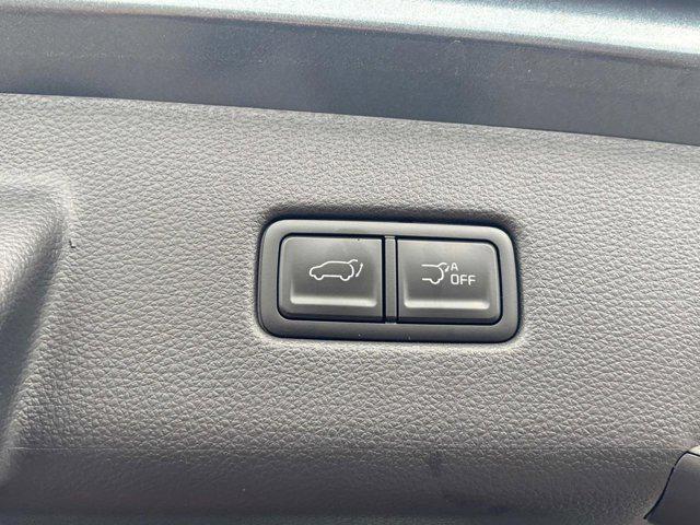 new 2025 Kia Carnival Hybrid car, priced at $50,215