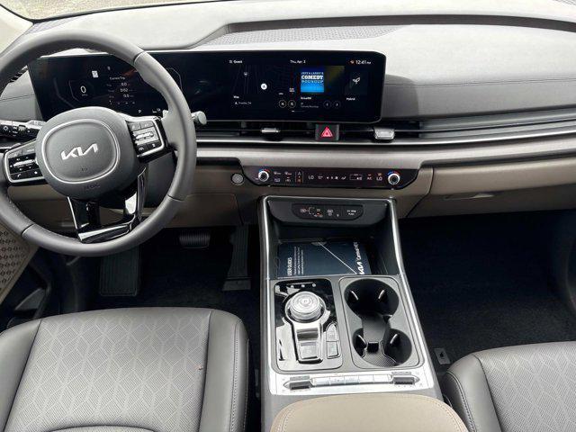 new 2025 Kia Carnival Hybrid car, priced at $50,215