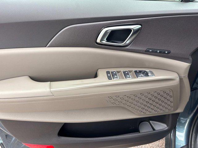 new 2025 Kia Carnival Hybrid car, priced at $50,215