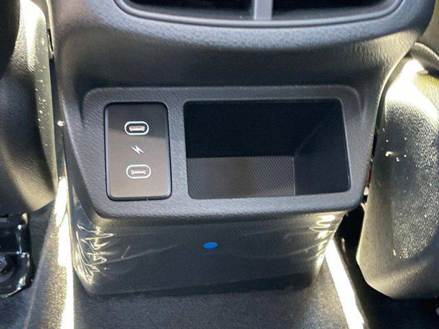 new 2025 Kia Seltos car, priced at $28,725