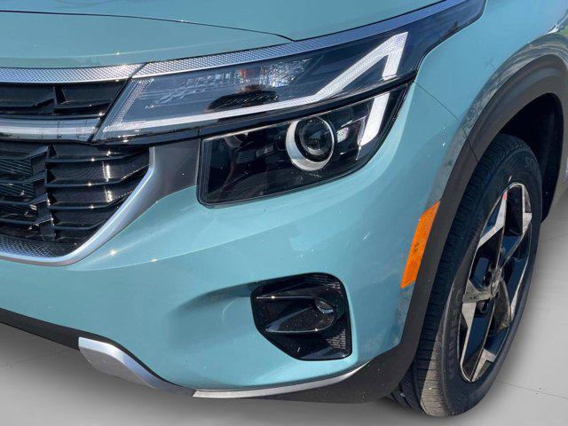 new 2025 Kia Seltos car, priced at $28,725