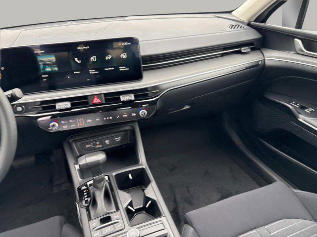new 2025 Kia K5 car, priced at $27,550