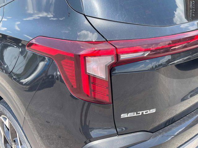 new 2025 Kia Seltos car, priced at $27,980