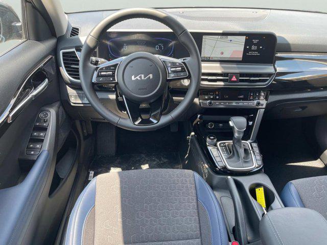 new 2025 Kia Seltos car, priced at $27,980