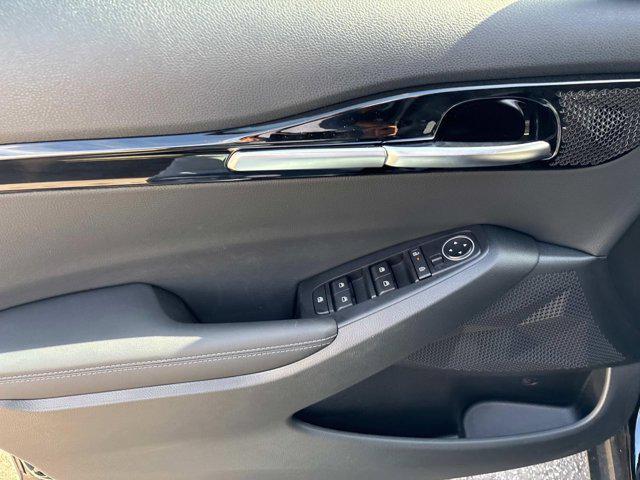 new 2025 Kia Seltos car, priced at $28,100