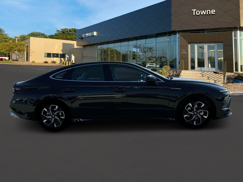 new 2025 Hyundai Sonata car, priced at $28,492