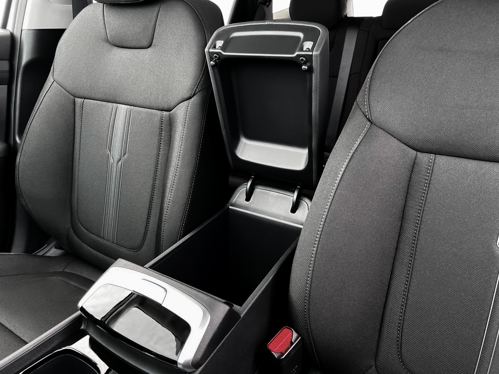 new 2026 Hyundai Tucson car, priced at $32,015