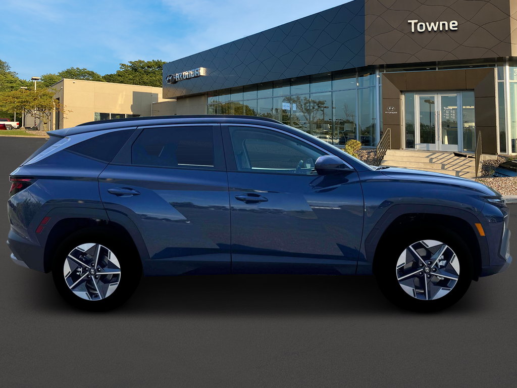 new 2026 Hyundai Tucson car, priced at $32,015