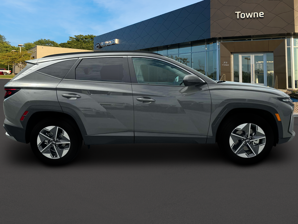 new 2025 Hyundai Tucson car, priced at $33,045