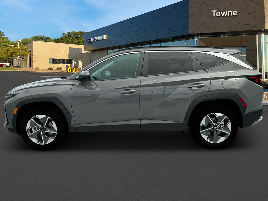 new 2025 Hyundai Tucson car, priced at $33,045
