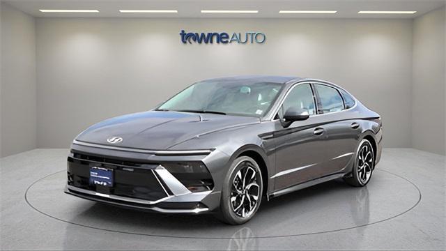 used 2025 Hyundai Sonata car, priced at $27,903