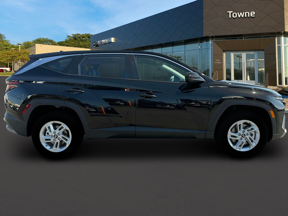 new 2025 Hyundai Tucson car, priced at $32,055