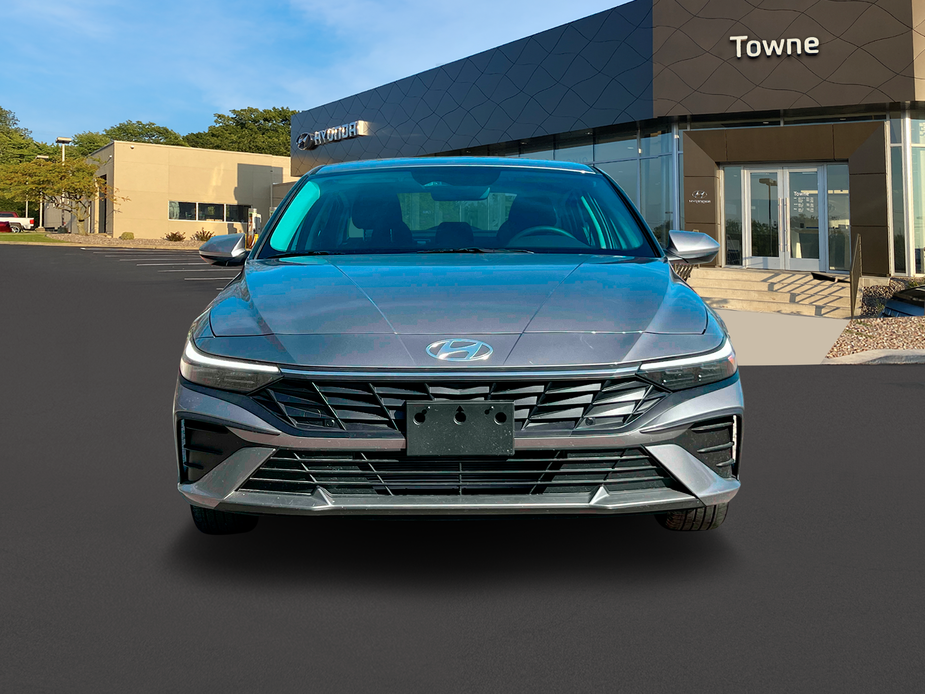 new 2024 Hyundai Elantra car, priced at $25,310