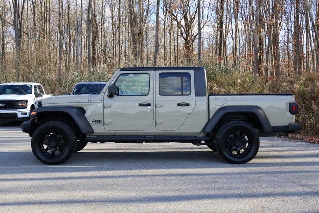 used 2020 Jeep Gladiator car, priced at $31,924