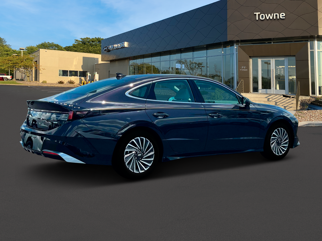 new 2025 Hyundai Sonata Hybrid car, priced at $32,715