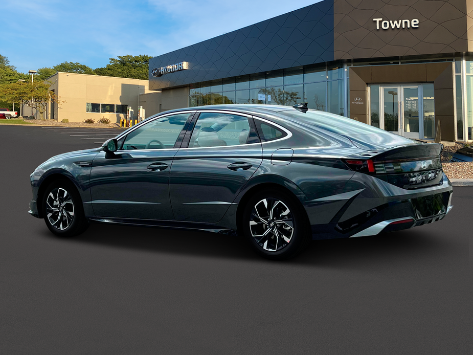 new 2024 Hyundai Sonata car, priced at $29,220