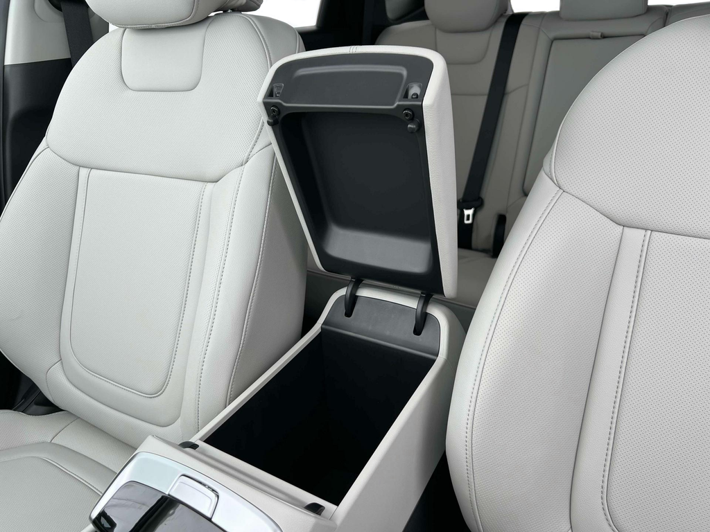 new 2025 Hyundai Tucson car, priced at $37,105