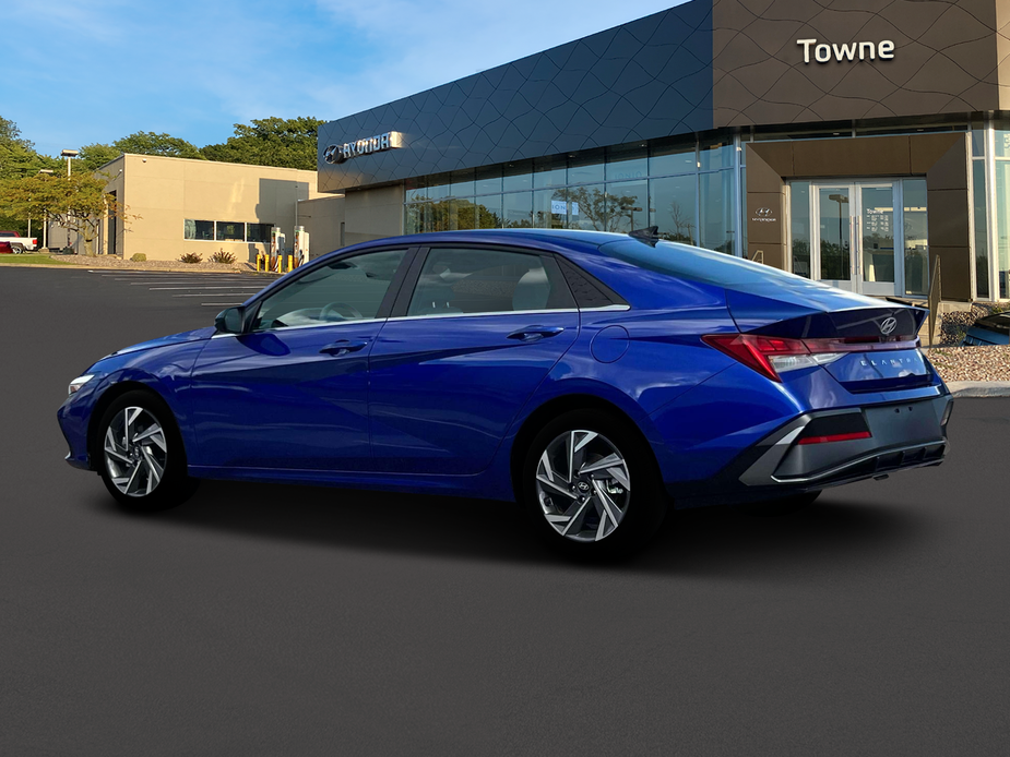 new 2025 Hyundai Elantra car, priced at $27,240