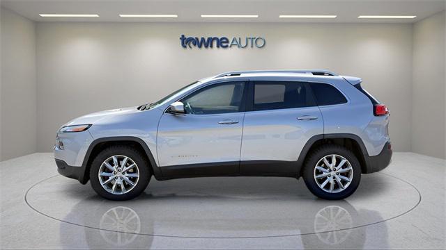 used 2016 Jeep Cherokee car, priced at $13,240