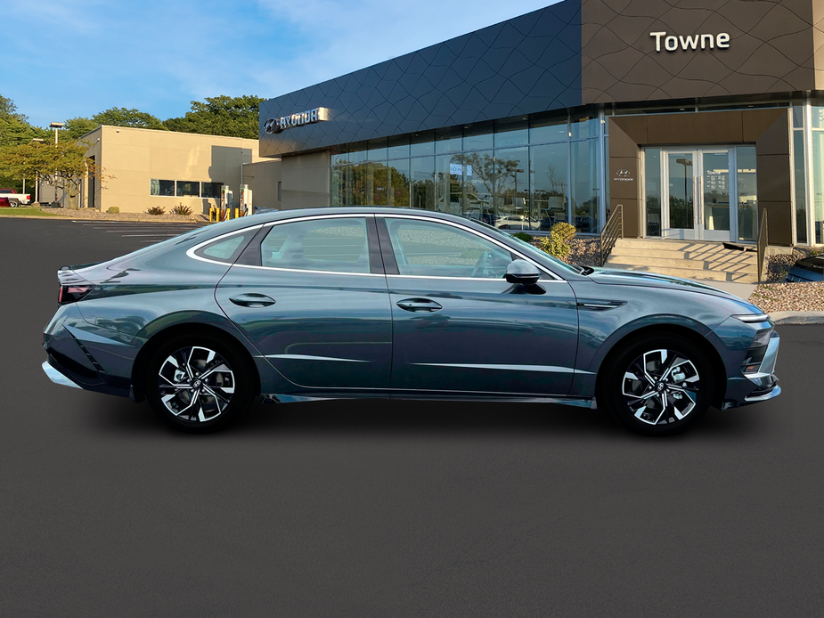 new 2025 Hyundai Sonata car, priced at $30,950