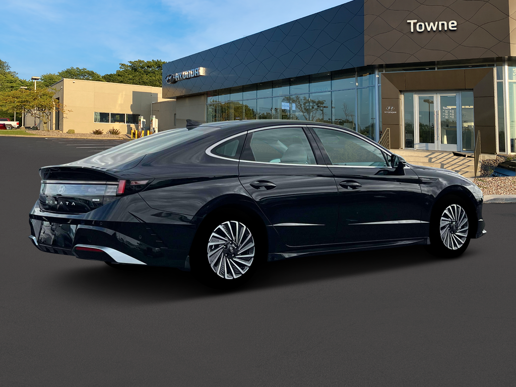 new 2025 Hyundai Sonata Hybrid car, priced at $39,160