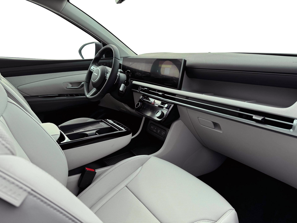 new 2025 Hyundai TUCSON Hybrid car, priced at $40,925